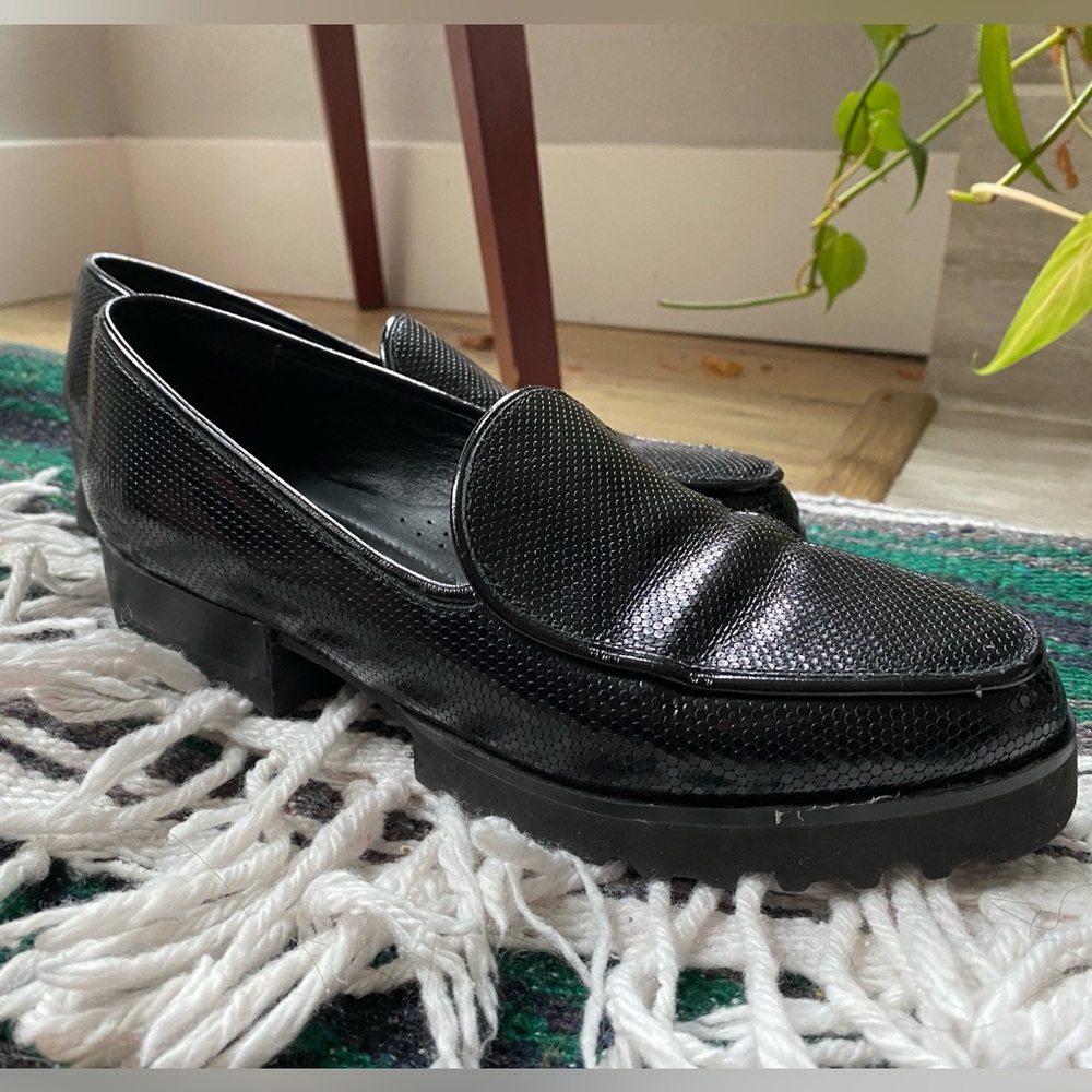 Donald Pliner Patent Leather Loafers, Textured Black, size 7